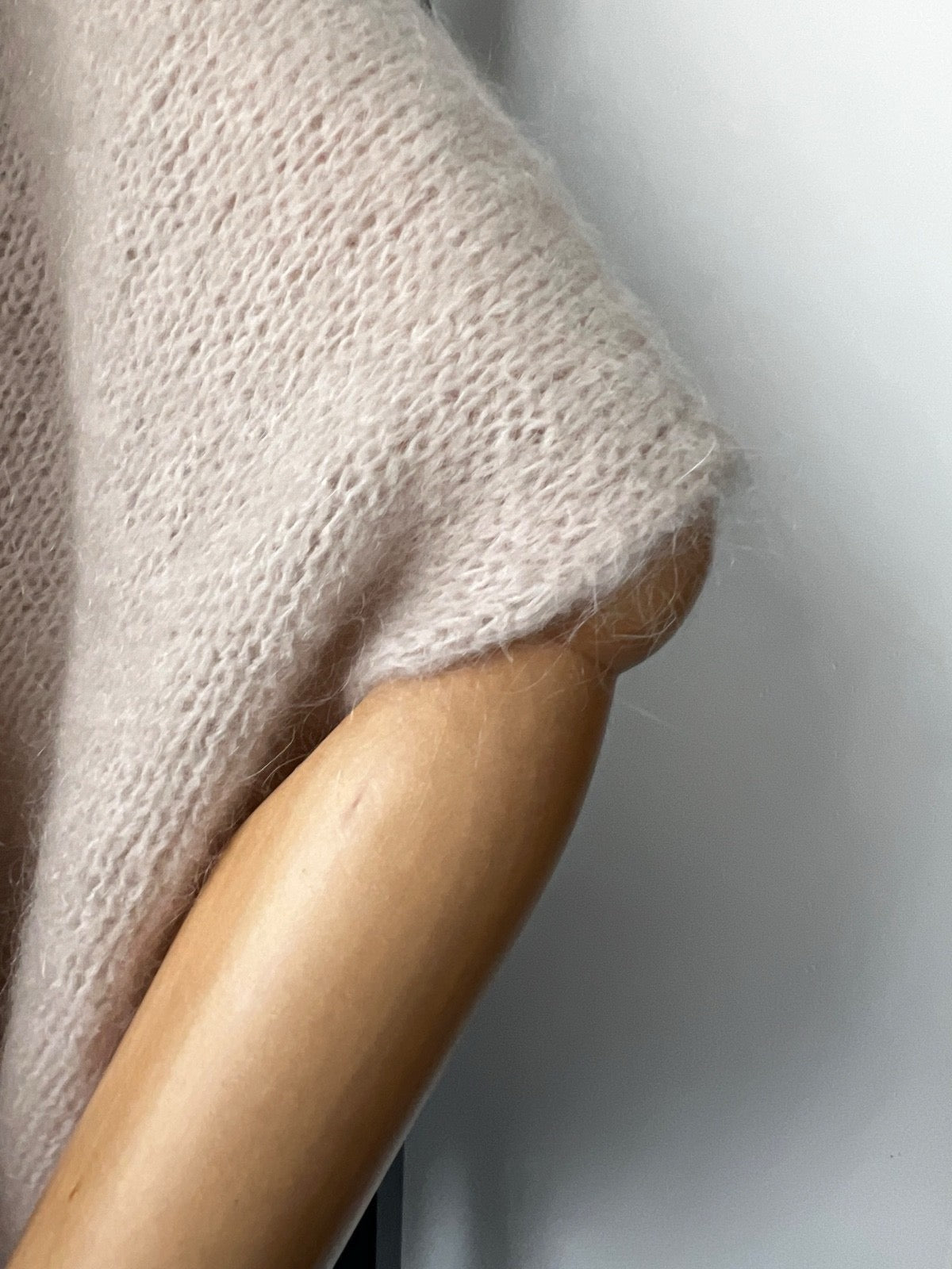 Women's Beige Baggy Sleeveless Knit Jumper